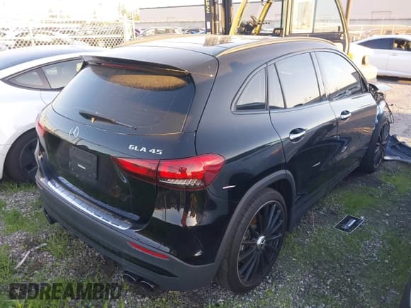 ✅ 2023 Mercedes-Benz GLA 45 AMG • VIN: W1N4N5DB7PJ490543 • Lot: 41264533. Listed on IAAI with 19,461 mi. Free auction sales archive from the USA and detailed vehicle history report at DreamBid. Image 4.