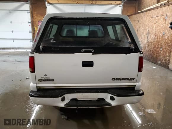 ✅ 2002 Chevrolet S-10 LS • VIN: 1GCDT19W928188687 • Лот: 81732654. Опубликован ранее на Copart с пробегом 161 177 миль. Бесплатный доступ к архиву аукционных продаж из США и подробный отчёт об истории автомобиля на DreamBid. Изображение 6.