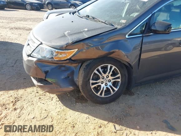 ✅ 2013 Honda Odyssey EX-L • VIN: 5FNRL5H60DB076734 • Lot: 43369653. Wystawiony na IAAI z przebiegiem 160 354 mil. Bezpłatny archiwum sprzedaży aukcyjnych z USA i szczegółowy raport historii pojazdu na DreamBid. Zdjęcie 6.