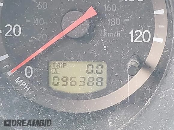 ✅ 2006 Mitsubishi Outlander LS • VIN: JA4LX31F56U017272 • Lot: 43038133. Wystawiony na IAAI z przebiegiem 96 388 mil. Bezpłatny archiwum sprzedaży aukcyjnych z USA i szczegółowy raport historii pojazdu na DreamBid. Zdjęcie 12.