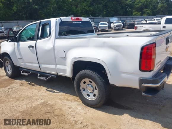 ✅ 2019 Chevrolet Colorado 2WD Work Truck • VIN: 1GCHSBEA8K1200888 • Lot: 42936958. Wystawiony na IAAI z przebiegiem 67 918 mil. Bezpłatny archiwum sprzedaży aukcyjnych z USA i szczegółowy raport historii pojazdu na DreamBid. Zdjęcie 3.