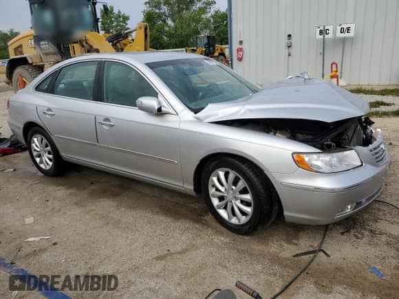 2008 Hyundai Azera Limited с VIN KMHFC46F38A332276, выставлен на аукционе Copart как лот 58867055 с пробегом Не указан миль и Списание • Salvage title. История ставок и продаж доступна на DreamBid. Изображение 4.