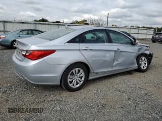 ✅ 2012 Hyundai Sonata GLS • VIN: 5NPEB4AC3CH462706 • Lot: 72725694. Listed on Copart with 68,701 mi. Free auction sales archive from the USA and detailed vehicle history report at DreamBid. Image 3.