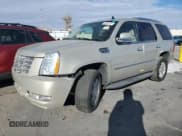 ✅ 2007 Cadillac Escalade • VIN: 1GYFK63877R304421 • Lot: 88762575. Wystawiony na Copart z przebiegiem Nie podano. Bezpłatny archiwum sprzedaży aukcyjnych z USA i szczegółowy raport historii pojazdu na DreamBid. Zdjęcie 1.