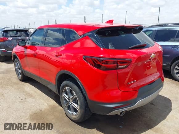 ✅ 2023 Chevrolet Blazer LT • VIN: 3GNKBCR45PS156202 • Lot: 42583840. Listed on IAAI with 43,800 mi. Free auction sales archive from the USA and detailed vehicle history report at DreamBid. Image 3.
