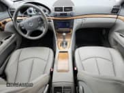 ✅ 2009 Mercedes-Benz E 350 Luxury • VIN: WDBUF56X89B418646 • Lot: 80753155. Wystawiony na Copart z przebiegiem 146 316 mil. Bezpłatny archiwum sprzedaży aukcyjnych z USA i szczegółowy raport historii pojazdu na DreamBid. Zdjęcie 8.