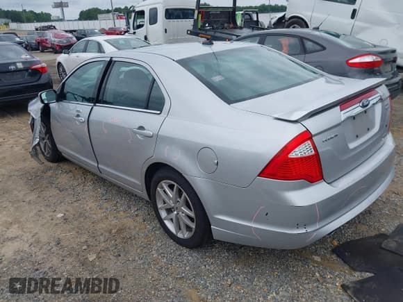 ✅ 2010 Ford Fusion SEL • VIN: 3FAHP0CG0AR186797 • Lot: 42745810. Listed on IAAI with 177,075 mi. Free auction sales archive from the USA and detailed vehicle history report at DreamBid. Image 3.