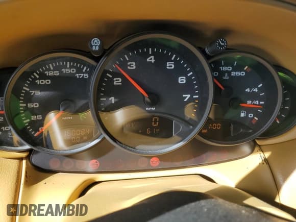 ✅ 2000 Porsche 911 • VIN: WP0AA2991YS623187 • Lot: 89730215. Wystawiony na Copart z przebiegiem 150 084 mil. Bezpłatny archiwum sprzedaży aukcyjnych z USA i szczegółowy raport historii pojazdu na DreamBid. Zdjęcie 9.