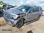 ✅ 2021 Ford Expedition Limited • VIN: 1FMJU1KT0MEA56014 • Lot: 43250236. Wystawiony na IAAI z przebiegiem 82 950 mil. Bezpłatny archiwum sprzedaży aukcyjnych z USA i szczegółowy raport historii pojazdu na DreamBid. Zdjęcie 2.