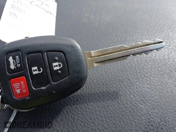 ✅ 2016 Toyota Corolla LE • VIN: 2T1BURHE8GC687780 • Lot: 43721508. Wystawiony na IAAI z przebiegiem 82 479 mil. Bezpłatny archiwum sprzedaży aukcyjnych z USA i szczegółowy raport historii pojazdu na DreamBid. Zdjęcie 11.