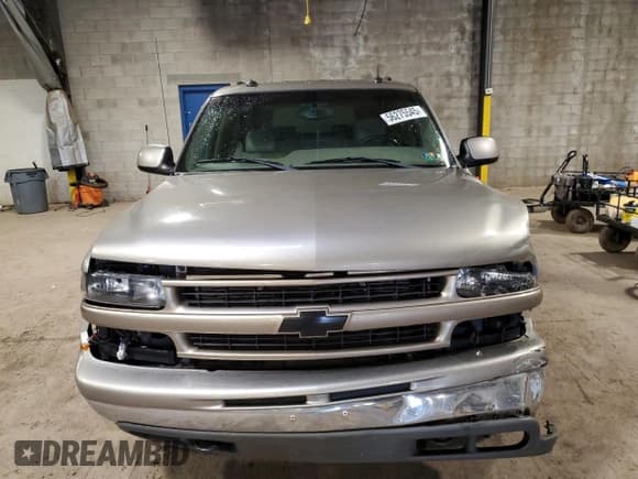 ✅ 2003 Chevrolet Suburban LT • VIN: 1GNFK16Z53J282237 • Lot: 56275545. Listed on Copart with 129,384 mi. Free auction sales archive from the USA and detailed vehicle history report at DreamBid. Image 5.