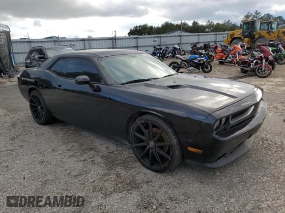 ✅ 2013 Dodge Challenger SXT Plus • VIN: 2C3CDYAG3DH511591 • Lot: 81991224. Wystawiony na Copart z przebiegiem 97 610 mil. Bezpłatny archiwum sprzedaży aukcyjnych z USA i szczegółowy raport historii pojazdu na DreamBid. Zdjęcie 4.