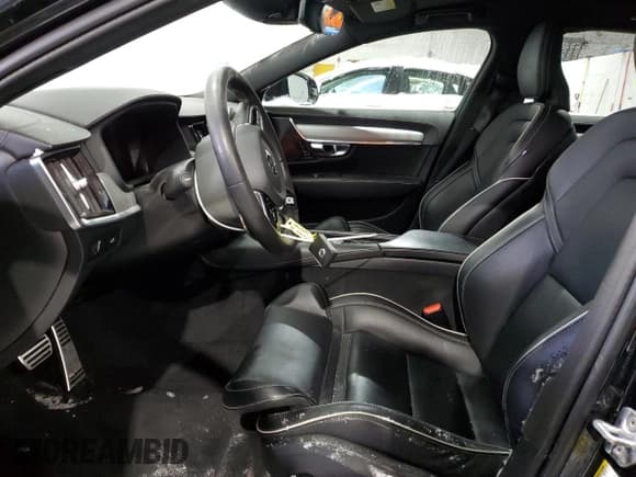 ✅ 2020 Volvo S90 R-Design • VIN: LVYA22MT9LP175852 • Лот: 44460065. Опубликован ранее на Copart с пробегом 54 052 миль. Бесплатный доступ к архиву аукционных продаж из США и подробный отчёт об истории автомобиля на DreamBid. Изображение 7.