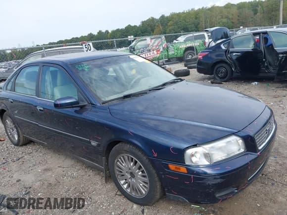 ✅ 2004 Volvo S80 • VIN: YV1TS92DX41358406 • Lot: 43271375. Wystawiony na IAAI z przebiegiem 251 561 mil. Bezpłatny archiwum sprzedaży aukcyjnych z USA i szczegółowy raport historii pojazdu na DreamBid. Zdjęcie 1.
