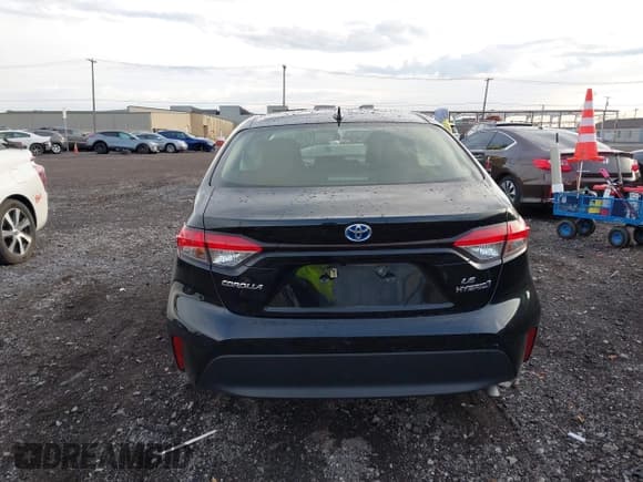 ✅ 2023 Toyota Corolla Hybrid LE • VIN: JTDBDMHE6PJ003512 • Lot: 43488302. Wystawiony na IAAI z przebiegiem 54 592 mil. Bezpłatny archiwum sprzedaży aukcyjnych z USA i szczegółowy raport historii pojazdu na DreamBid. Zdjęcie 16.