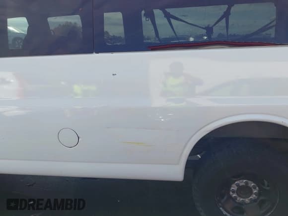 ✅ 2008 Chevrolet Express Passenger • VIN: 1GAHG39K581109279 • Lot: 43638036. Listed on IAAI with Not provided. Free auction sales archive from the USA and detailed vehicle history report at DreamBid. Image 19.