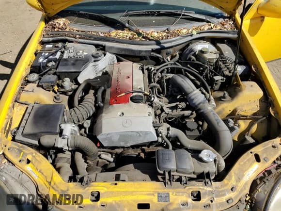 ✅ 2000 Mercedes-Benz SLK 230 Kompressor • VIN: WDBKK47F4YF159499 • Lot: 76205924. Listed on Copart with 182,878 mi. Free auction sales archive from the USA and detailed vehicle history report at DreamBid. Image 11.