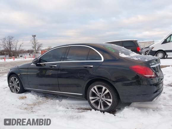 ✅ 2021 Mercedes-Benz C 300 • VIN: W1KWF8EB0MR640153 • Lot: 41164310. Listed on IAAI with 34,364 mi. Free auction sales archive from the USA and detailed vehicle history report at DreamBid. Image 14.