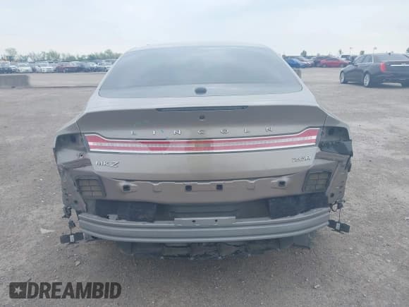 ✅ 2018 Lincoln MKZ Hybrid Premiere • VIN: 3LN6L5KU0JR629348 • Lot: 41921017. Listed on IAAI with 119,974 mi. Free auction sales archive from the USA and detailed vehicle history report at DreamBid. Image 6.