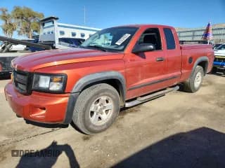 ✅ 2008 Dodge Dakota TRX • VIN: 1D7HW72NX8S523230 • Lot: 91034925. Wystawiony na Copart z przebiegiem 117 750 mil. Bezpłatny archiwum sprzedaży aukcyjnych z USA i szczegółowy raport historii pojazdu na DreamBid. Zdjęcie 1.
