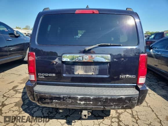 2011 Dodge Nitro Shock with VIN 1D4PT7GX1BW576300, listed as a Copart auction lot 71124675 with 86,382 mi miles and Salvage title. Bid and sale history available at DreamBid. Image 6.