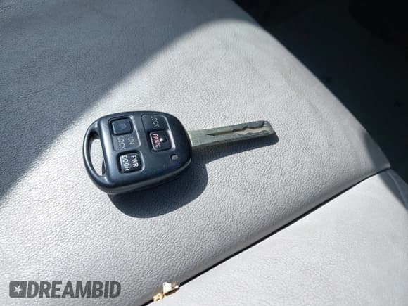 ✅ 2007 Lexus RX 350 • VIN: 2T2GK31U47C014510 • Lot: 41588187. Wystawiony na IAAI z przebiegiem 131 325 mil. Bezpłatny archiwum sprzedaży aukcyjnych z USA i szczegółowy raport historii pojazdu na DreamBid. Zdjęcie 9.