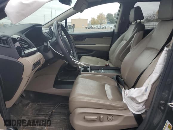 ✅ 2018 Honda Odyssey Elite • VIN: 5FNRL6H9XJB101327 • Lot: 90629695. Wystawiony na Copart z przebiegiem 58 771 mil. Bezpłatny archiwum sprzedaży aukcyjnych z USA i szczegółowy raport historii pojazdu na DreamBid. Zdjęcie 7.