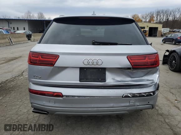 ✅ 2019 Audi Q7 Premium Plus • VIN: WA1LHAF72KD029019 • Lot: 92445365. Wystawiony na Copart z przebiegiem 114 246 mil. Bezpłatny archiwum sprzedaży aukcyjnych z USA i szczegółowy raport historii pojazdu na DreamBid. Zdjęcie 6.