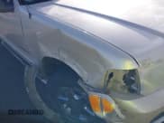 ✅ 2005 Ford Explorer • VIN: 1FMZU65K65ZA04433 • Lot: 38826884. Wystawiony na IAAI z przebiegiem 157 221 mil. Bezpłatny archiwum sprzedaży aukcyjnych z USA i szczegółowy raport historii pojazdu na DreamBid. Zdjęcie 6.