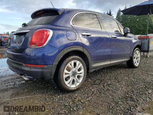 ✅ 2016 FIAT 500X Lounge • VIN: ZFBCFXDT6GP383424 • Lot: 91321325. Wystawiony na Copart z przebiegiem 105 782 mil. Bezpłatny archiwum sprzedaży aukcyjnych z USA i szczegółowy raport historii pojazdu na DreamBid. Zdjęcie 3.