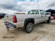 ✅ 2006 Chevrolet Silverado 2500HD Work Truck • VIN: 1GCHC23U66F225095 • Лот: 81761925. Опубликован ранее на Copart с пробегом 355 706 миль. Бесплатный доступ к архиву аукционных продаж из США и подробный отчёт об истории автомобиля на DreamBid. Изображение 3.
