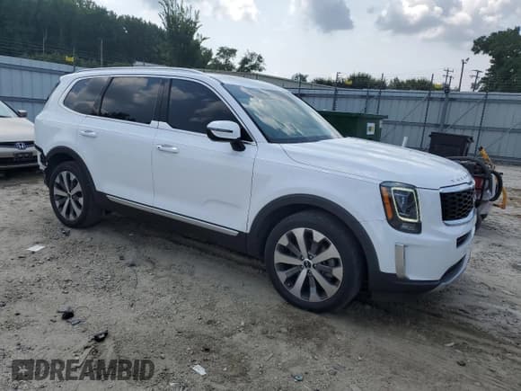 ✅ 2022 Kia Telluride S • VIN: 5XYP64HC7NG272856 • Lot: 67103235. Listed on Copart with 40,672 mi. Free auction sales archive from the USA and detailed vehicle history report at DreamBid. Image 4.