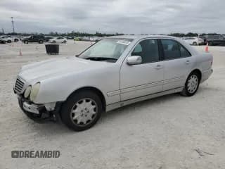 ✅ 2000 Mercedes-Benz E 320 • VIN: WDBJF70J6YB011278 • Lot: 88706615. Listed on Copart with 147,667 mi. Free auction sales archive from the USA and detailed vehicle history report at DreamBid. Image 1.