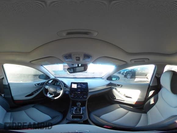 ✅ 2020 Hyundai Ioniq Limited • VIN: KMHC05LC6LU210062 • Lot: 43513682. Listed on IAAI with 29,912 mi. Free auction sales archive from the USA and detailed vehicle history report at DreamBid. Image 18.