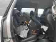 2014 Chevrolet Traverse LT z VIN 1GNKRHKD3EJ175915, wystawiony jako Copart lot #68847145 z przebiegiem 185 805 mil mil oraz Szkoda całkowita • Salvage title. Historia ofert i sprzedaży dostępna na DreamBid. Obrazek 10.