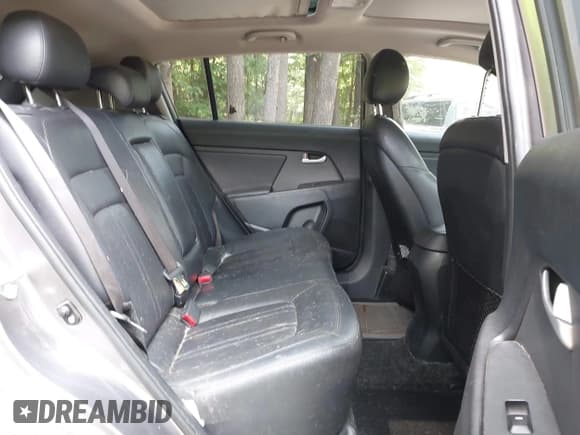 ✅ 2013 Kia Sportage SX • VIN: KNDPCCA66D7386611 • Lot: 42865277. Wystawiony na IAAI z przebiegiem 186 571 mil. Bezpłatny archiwum sprzedaży aukcyjnych z USA i szczegółowy raport historii pojazdu na DreamBid. Zdjęcie 8.