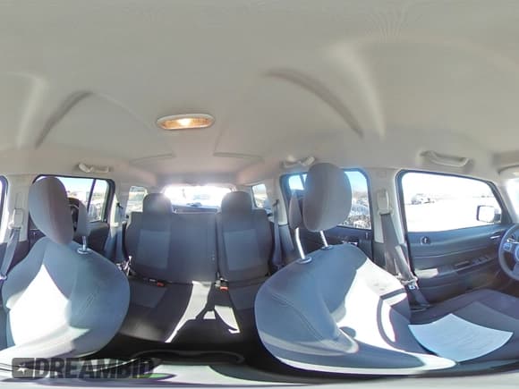 ✅ 2016 Jeep Patriot Sport • VIN: 1C4NJRBB1GD556648 • Lot: 93229535. Wystawiony na Copart z przebiegiem 120 443 mil. Bezpłatny archiwum sprzedaży aukcyjnych z USA i szczegółowy raport historii pojazdu na DreamBid. Zdjęcie 15.