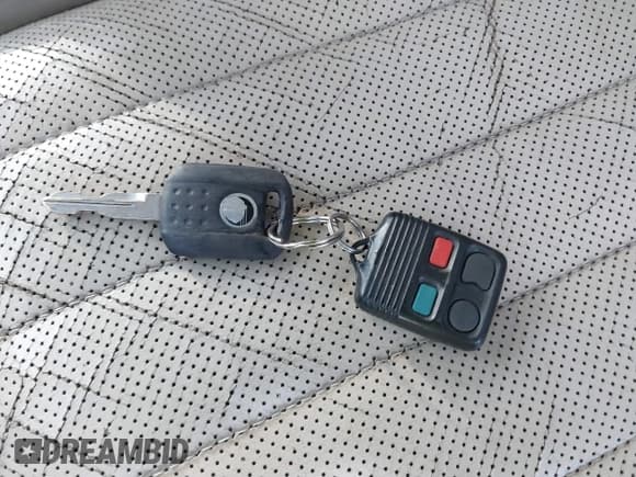 ✅ 2002 Mercury Mountaineer • VIN: 4M2ZU86W12ZJ16791 • Лот: 41749193. Опубликован ранее на IAAI с пробегом 167 878 миль. Бесплатный доступ к архиву аукционных продаж из США и подробный отчёт об истории автомобиля на DreamBid. Изображение 11.