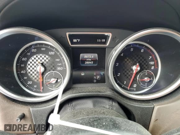 ✅ 2017 Mercedes-Benz GLE 43 AMG • VIN: 4JGDA6EB5HA972349 • Lot: 67997085. Wystawiony na Copart z przebiegiem 38 845 mil. Bezpłatny archiwum sprzedaży aukcyjnych z USA i szczegółowy raport historii pojazdu na DreamBid. Zdjęcie 9.