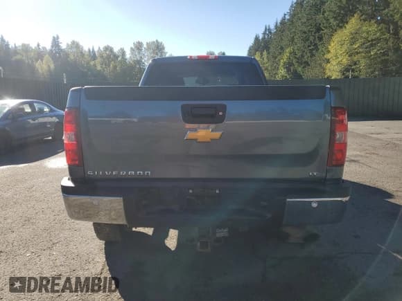 ✅ 2012 Chevrolet Silverado 2500HD LT • VIN: 1GC1KXCG1CF218093 • Лот: 86321705. Опубликован ранее на Copart с пробегом Не указан. Бесплатный доступ к архиву аукционных продаж из США и подробный отчёт об истории автомобиля на DreamBid. Изображение 6.