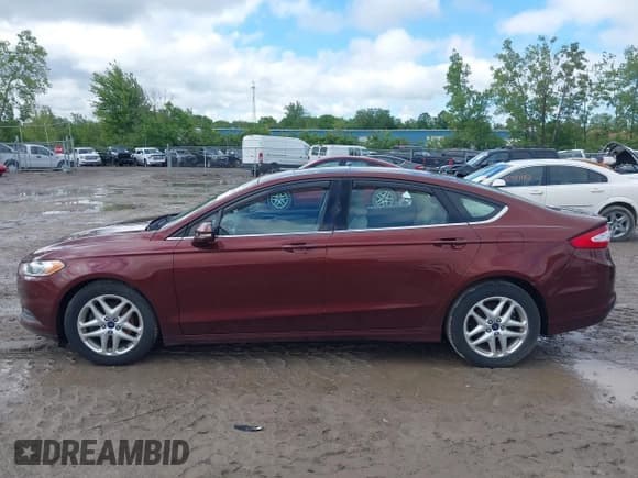 ✅ 2016 Ford Fusion SE • VIN: 3FA6P0H74GR256259 • Лот: 42336942. Опубликован ранее на IAAI с пробегом 80 079 миль. Бесплатный доступ к архиву аукционных продаж из США и подробный отчёт об истории автомобиля на DreamBid. Изображение 14.