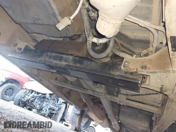 ✅ 2019 Chevrolet Silverado 1500 RST • VIN: 1GCUYEED6KZ148803 • Lot: 43494494. Wystawiony na IAAI z przebiegiem Nie podano. Bezpłatny archiwum sprzedaży aukcyjnych z USA i szczegółowy raport historii pojazdu na DreamBid. Zdjęcie 17.