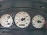 ✅ 2002 Mazda Protege • VIN: JM1BJ245521605751 • Lot: 70414364. Wystawiony na Copart z przebiegiem 184 942 mil. Bezpłatny archiwum sprzedaży aukcyjnych z USA i szczegółowy raport historii pojazdu na DreamBid. Zdjęcie 9.