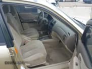 ✅ 2001 Mazda Protege LX • VIN: JM1BJ226X10404508 • Lot: 42786784. Listed on IAAI with 129,050 mi. Free auction sales archive from the USA and detailed vehicle history report at DreamBid. Image 5.