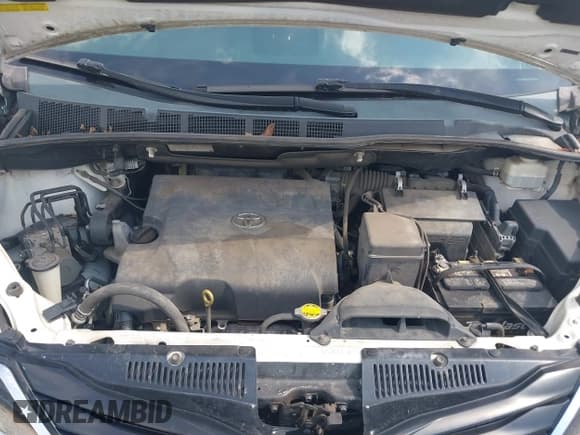 ✅ 2014 Toyota Sienna LE • VIN: 5TDKK3DC7ES447504 • Lot: 40434000. Listed on IAAI with 208,743 mi. Free auction sales archive from the USA and detailed vehicle history report at DreamBid. Image 10.