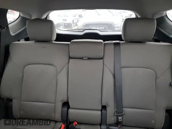 2015 Hyundai Santa Fe with VIN 5XYZU3LB2FG239529, listed as a Copart auction lot 43754655 with 105,442 mi miles and Salvage title. Bid and sale history available at DreamBid. Image 10.