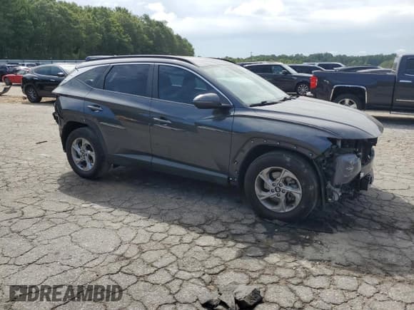 ✅ 2022 Hyundai Tucson SEL • VIN: 5NMJB3AE4NH003226 • Lot: 70131184. Wystawiony na Copart z przebiegiem 51 158 mil. Bezpłatny archiwum sprzedaży aukcyjnych z USA i szczegółowy raport historii pojazdu na DreamBid. Zdjęcie 4.