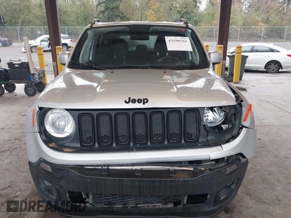 ✅ 2018 Jeep Renegade Altitude • VIN: ZACCJABB7JPH18610 • Lot: 43598761. Wystawiony na IAAI z przebiegiem 139 012 mil. Bezpłatny archiwum sprzedaży aukcyjnych z USA i szczegółowy raport historii pojazdu na DreamBid. Zdjęcie 12.