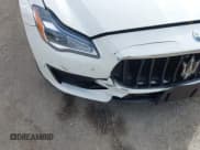 ✅ 2022 Maserati Quattroporte Modena Q4 • VIN: ZAM56YRM2N1388371 • Lot: 41743900. Wystawiony na IAAI z przebiegiem 36 424 mil. Bezpłatny archiwum sprzedaży aukcyjnych z USA i szczegółowy raport historii pojazdu na DreamBid. Zdjęcie 6.