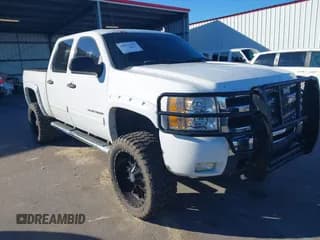 ✅ 2010 Chevrolet Silverado 1500 LT • VIN: 3GCXKSE27AG175213 • Lot: 41622417. Wystawiony na IAAI z przebiegiem 247 053 mil. Bezpłatny archiwum sprzedaży aukcyjnych z USA i szczegółowy raport historii pojazdu na DreamBid. Zdjęcie 1.